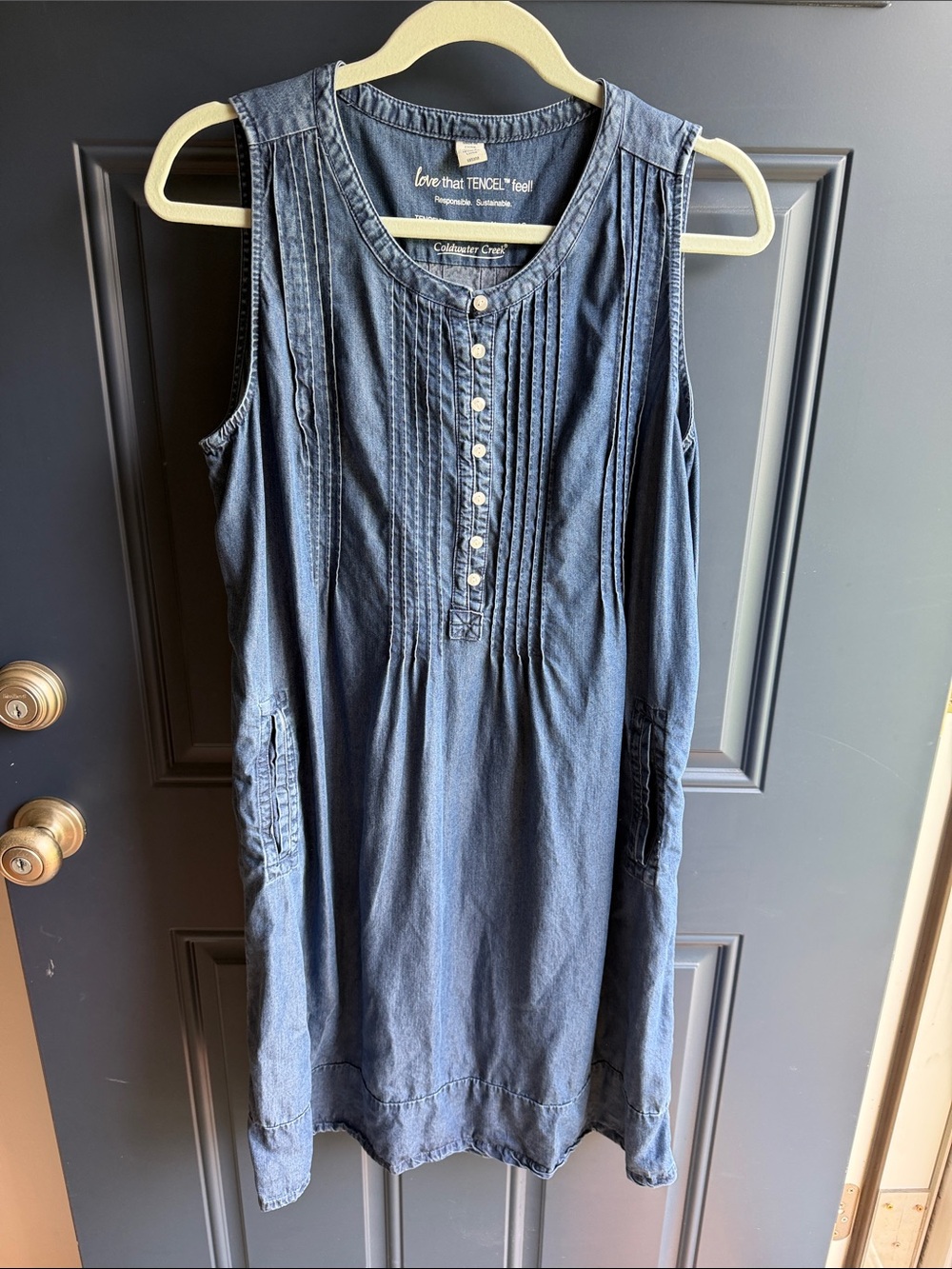 Coldwater Creek Blue Chambray Pintuck Sleeveless Dress with Pockets